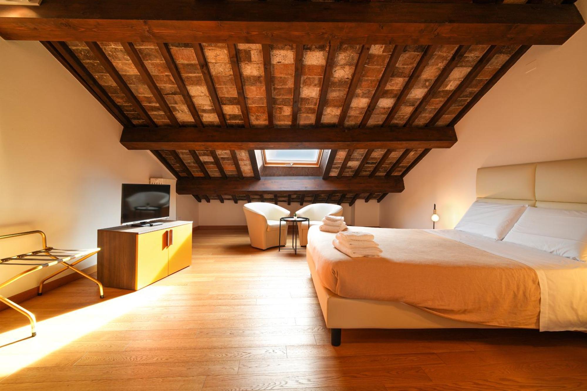 My Loft Aparthotel Ферара Екстериор снимка